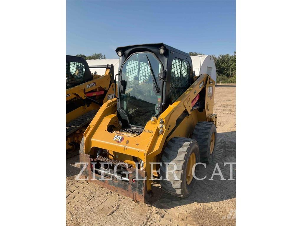 CAT 246D3 Kompaktlastere