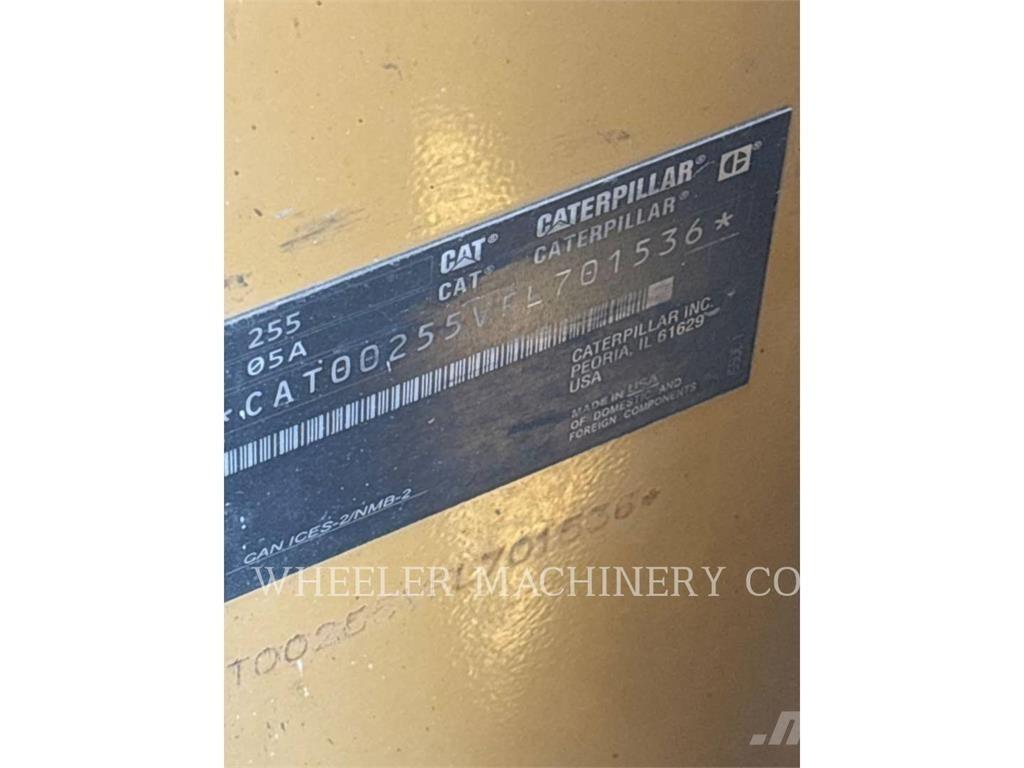CAT 255 C3HF Beltelastere
