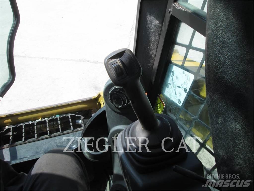 CAT 257D Beltelastere