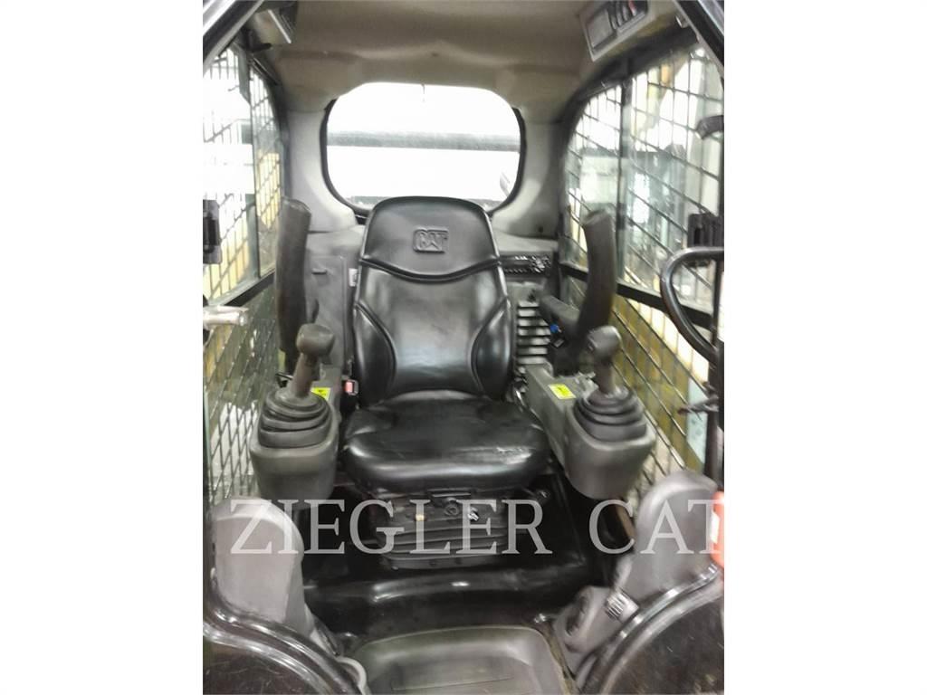 CAT 257D Beltelastere