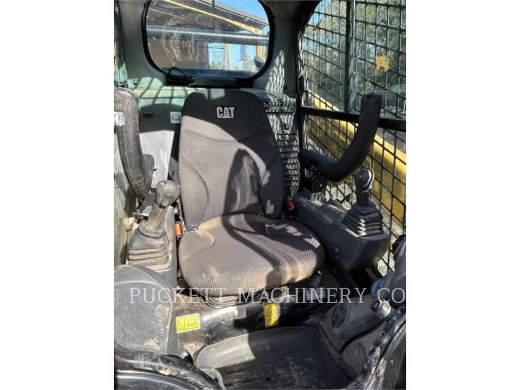 CAT 259D3 Beltelastere