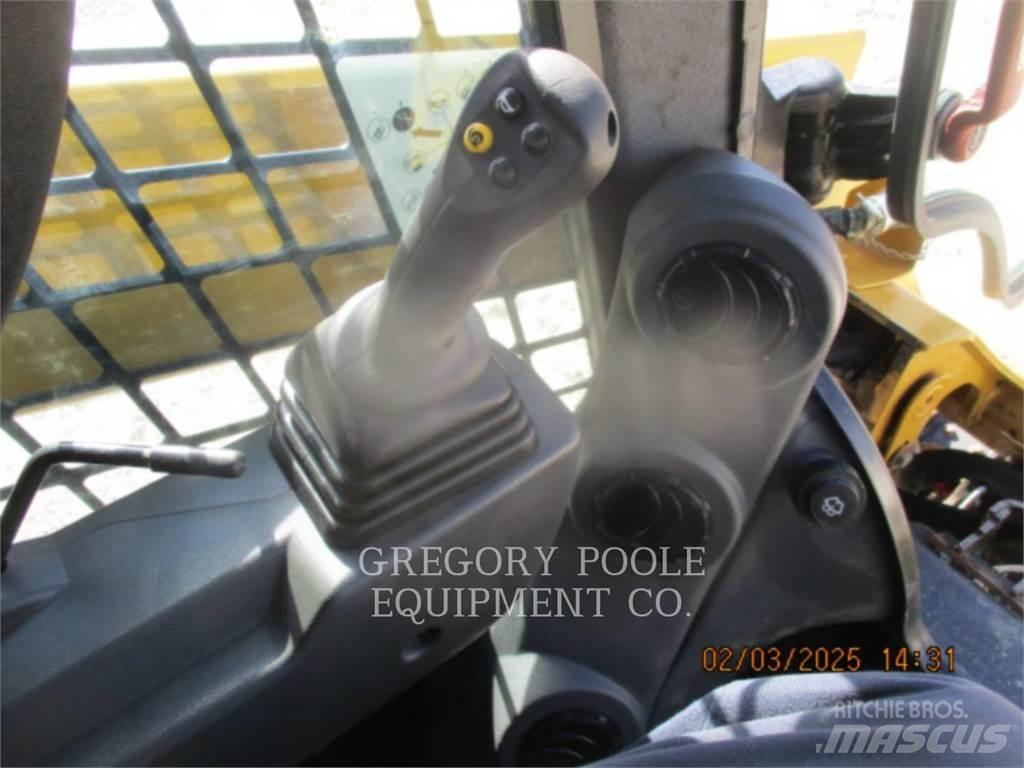 CAT 259D3 Beltelastere