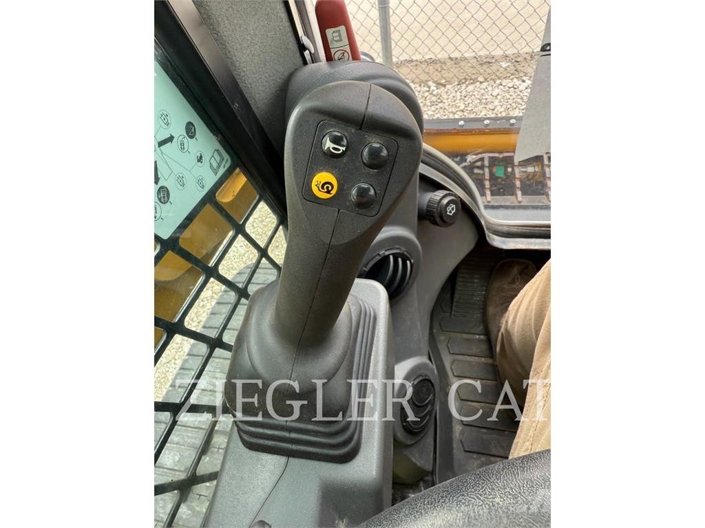 CAT 259D3 Beltelastere