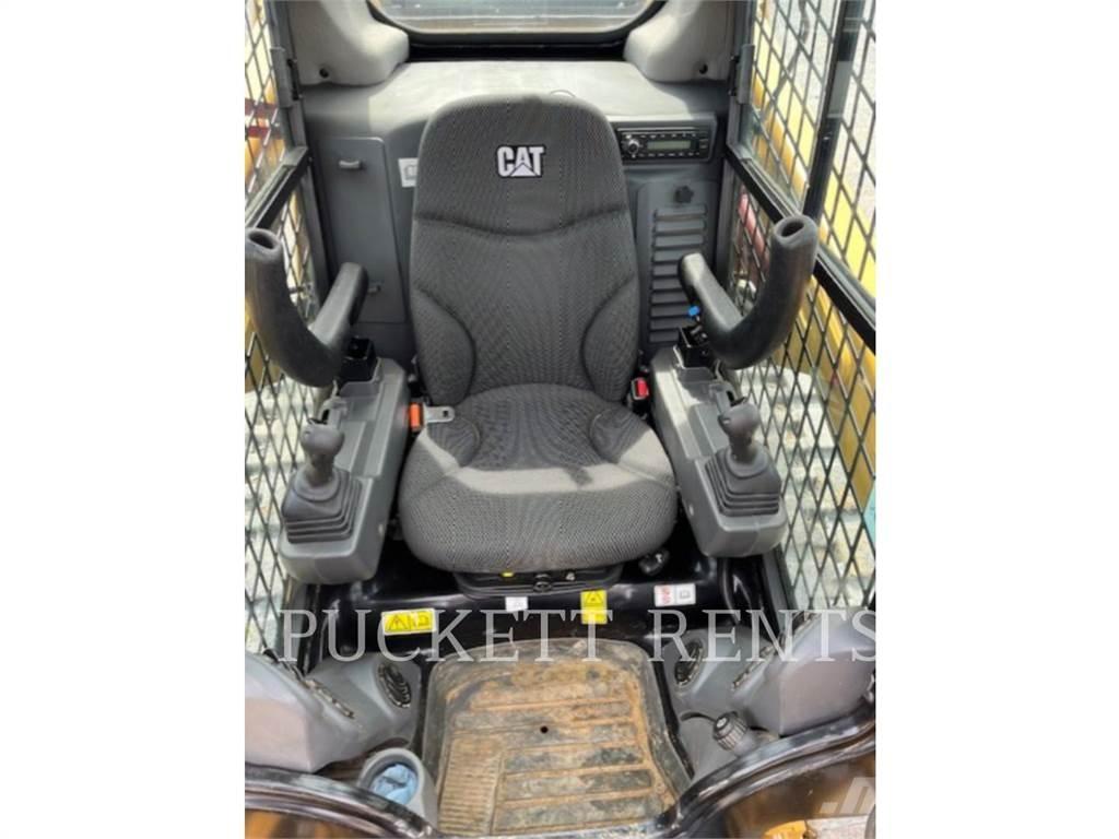 CAT 259D3 Beltelastere