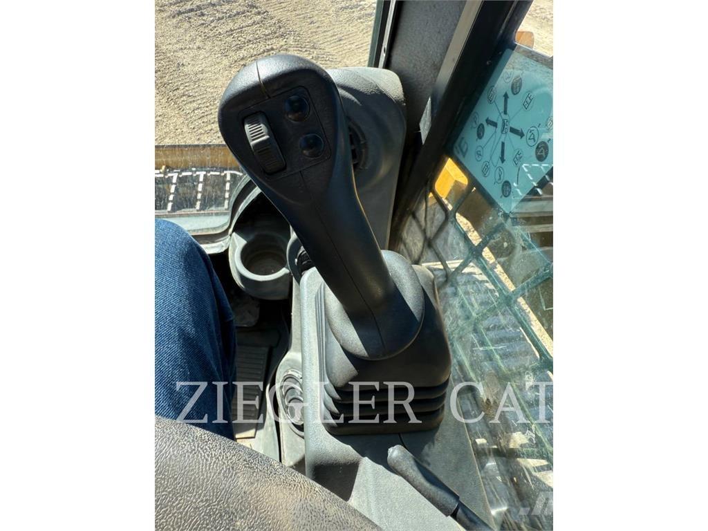 CAT 259D3 Beltelastere