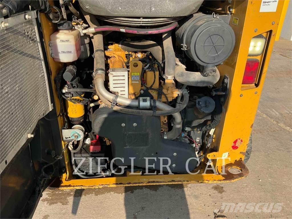 CAT 259D3 Beltelastere