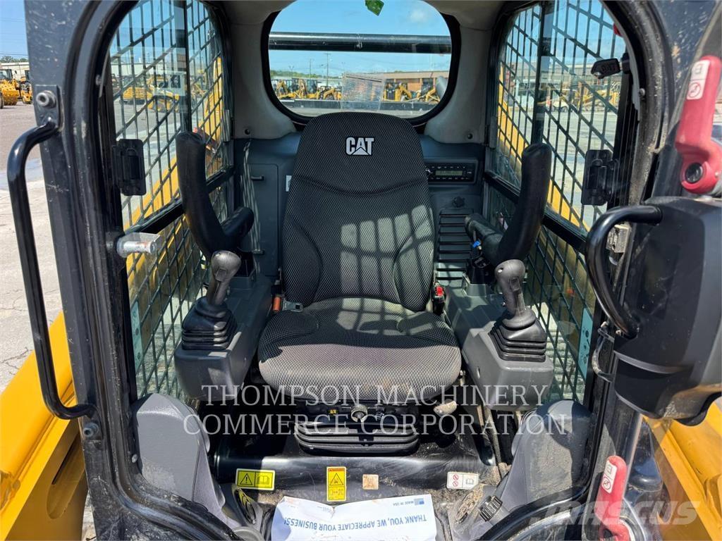 CAT 259D3 Beltelastere