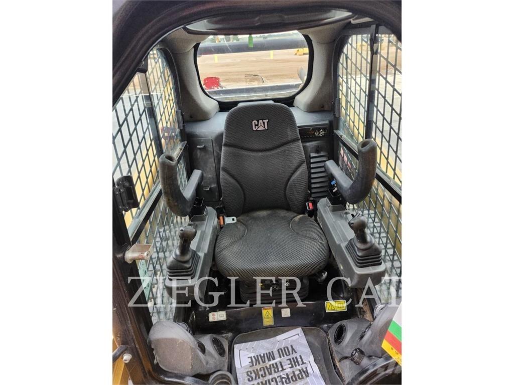 CAT 259D3 Beltelastere