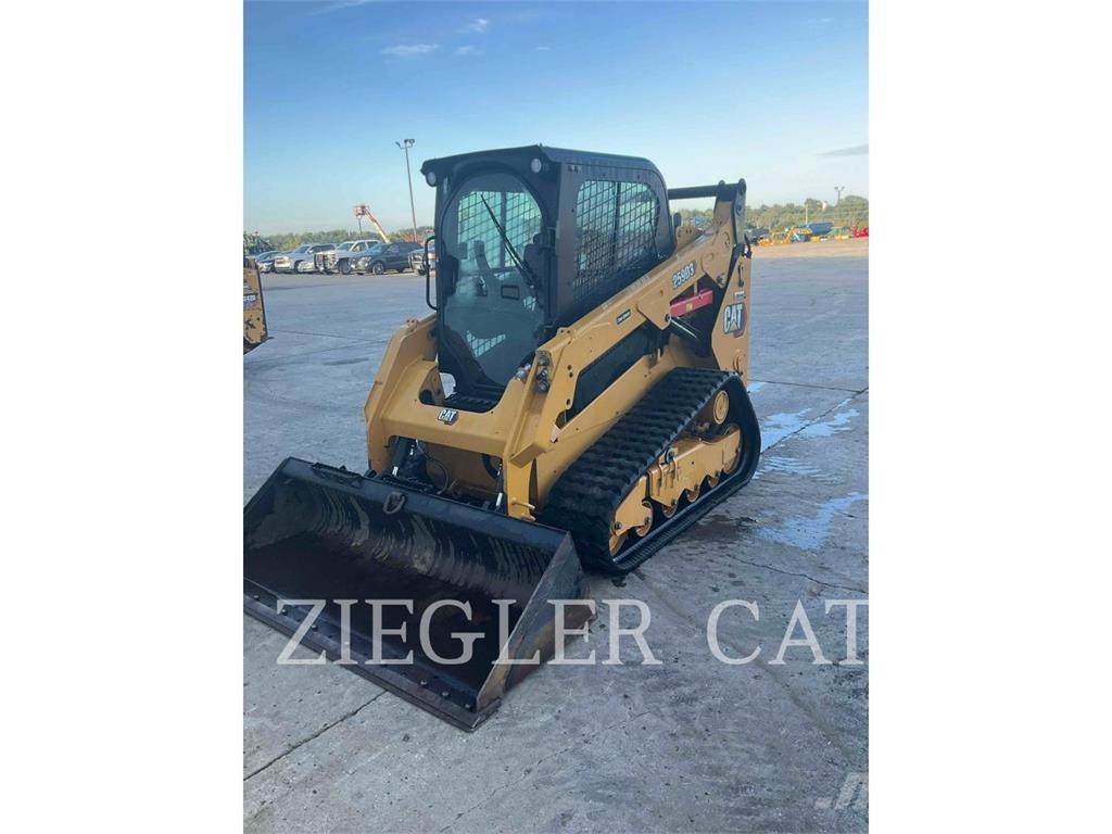 CAT 259D3 Beltelastere