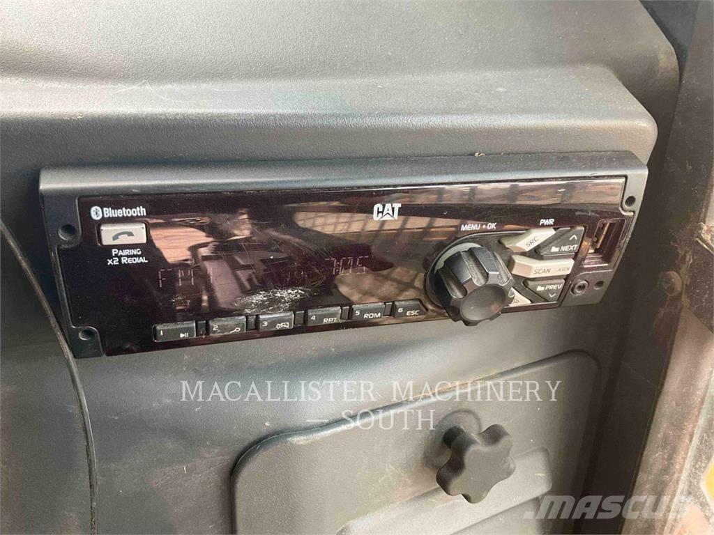 CAT 259D3 Beltelastere