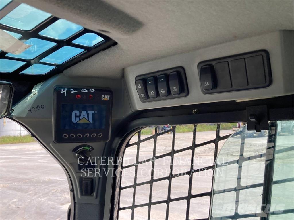 CAT 259D3 Beltelastere
