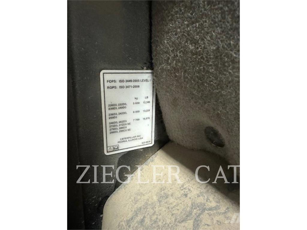 CAT 259D3 Beltelastere