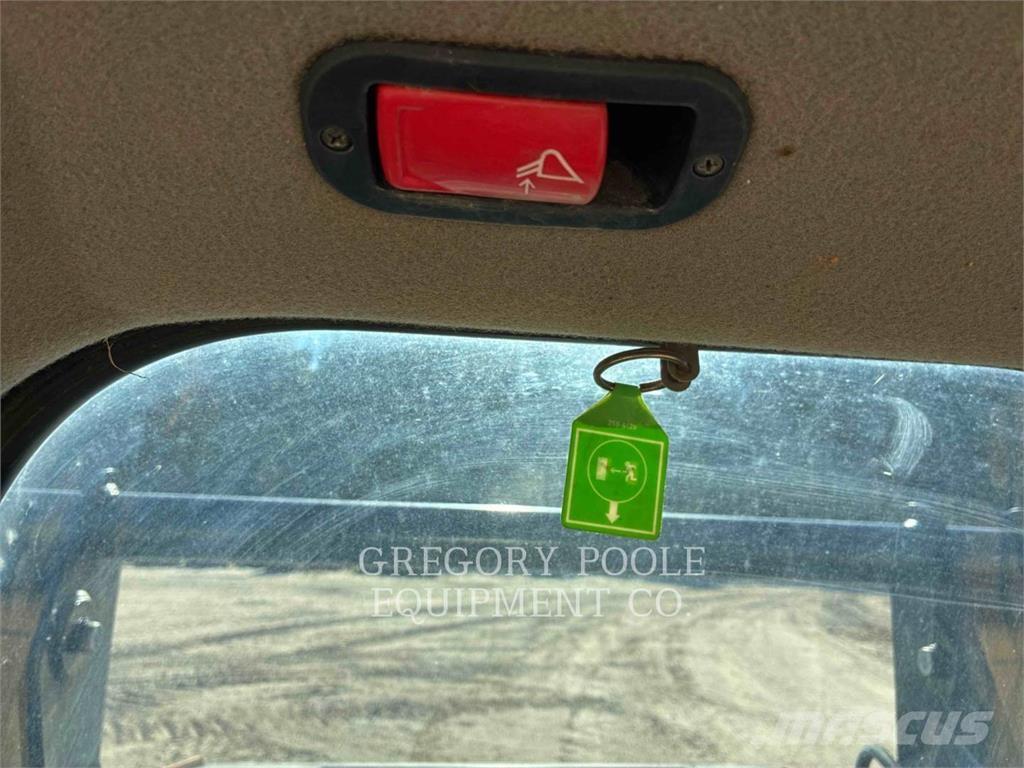 CAT 259D3 Beltelastere