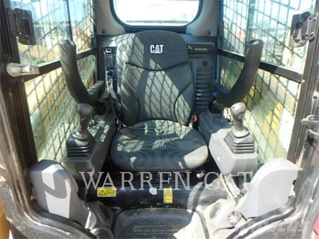 CAT 259D3 C3H3 Beltelastere