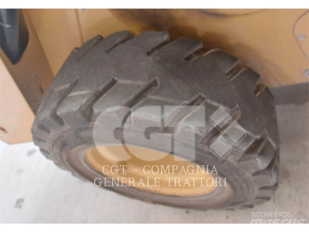CAT 262D Kompaktlastere