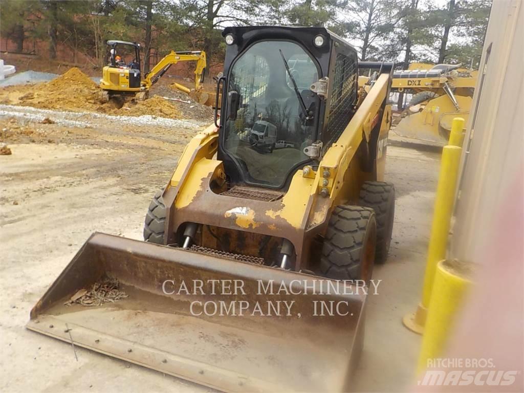 CAT 262D Kompaktlastere