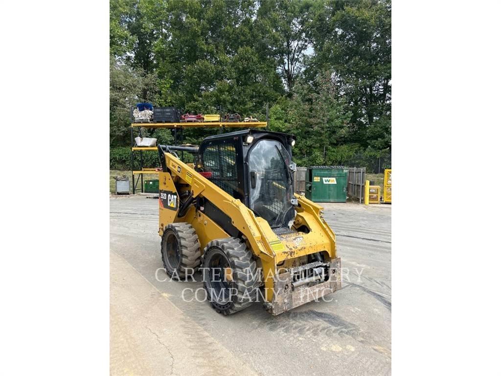 CAT 262D Kompaktlastere