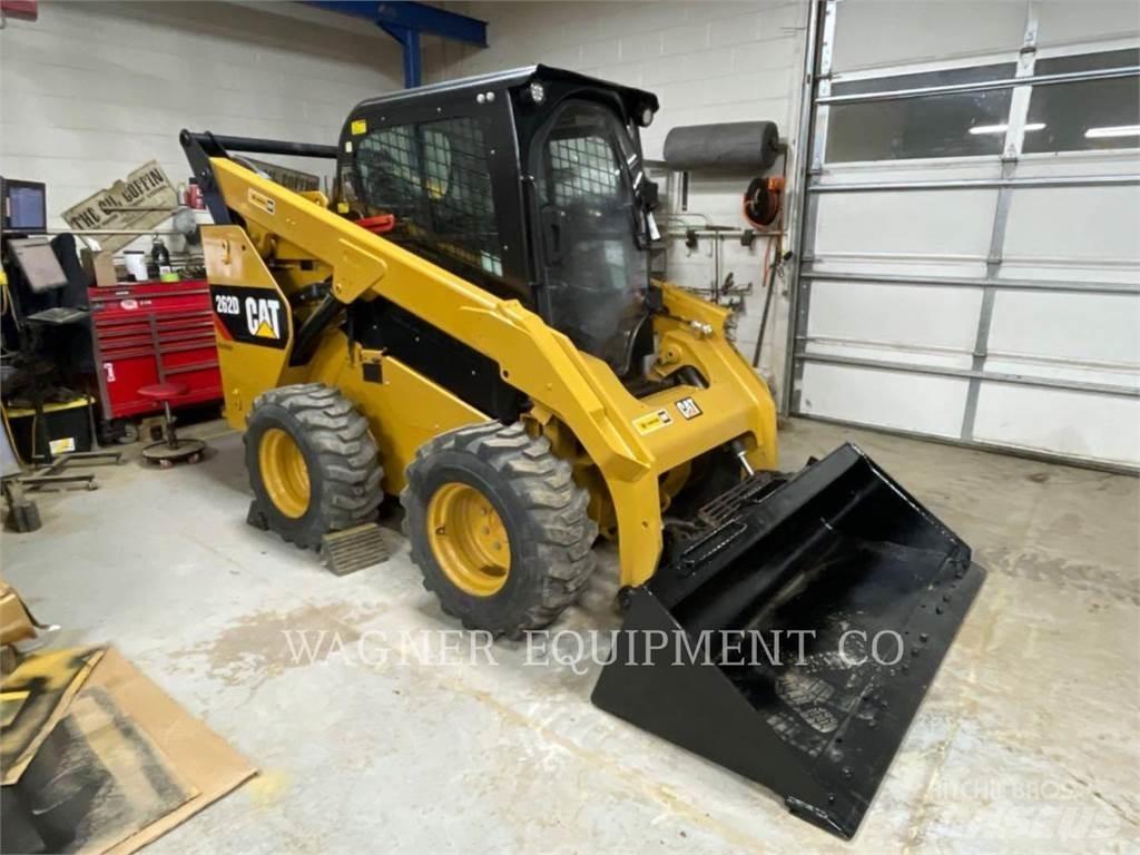CAT 262D Kompaktlastere