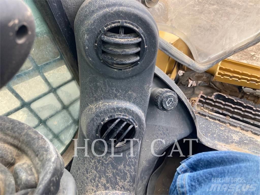 CAT 262D Kompaktlastere