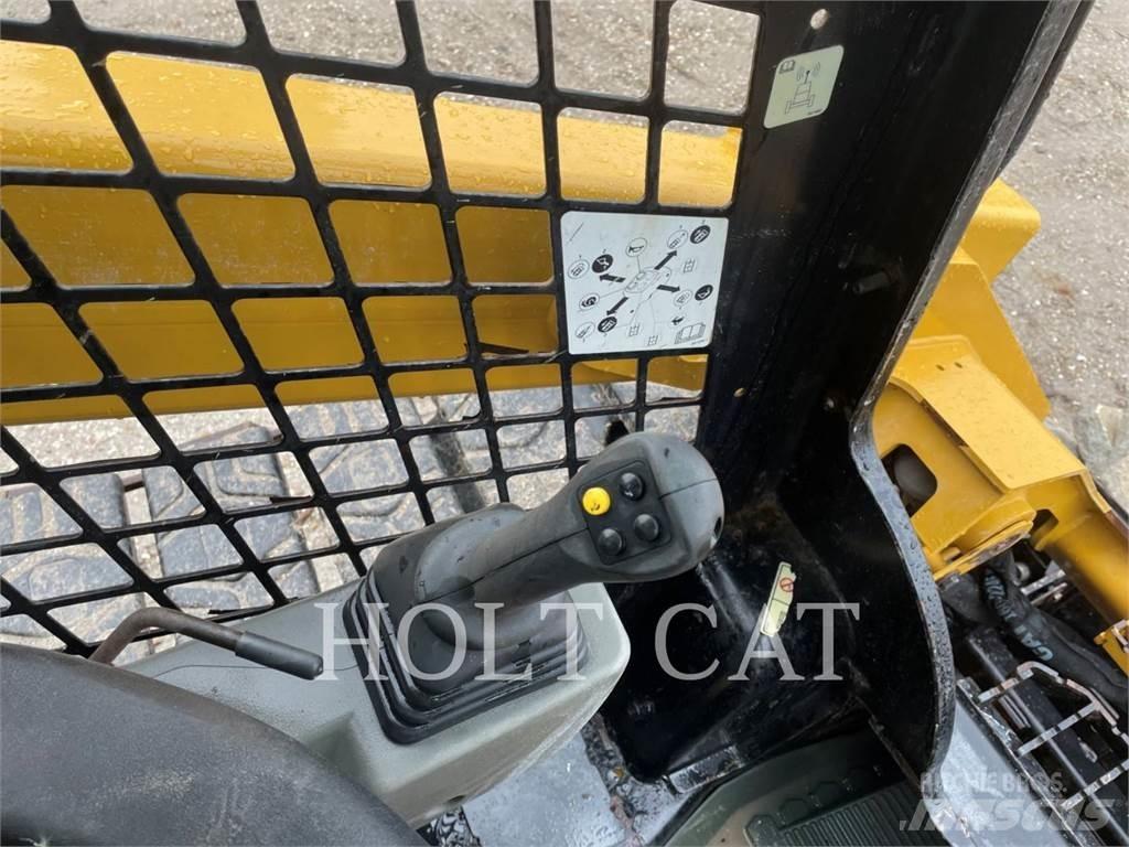 CAT 262D3 Kompaktlastere