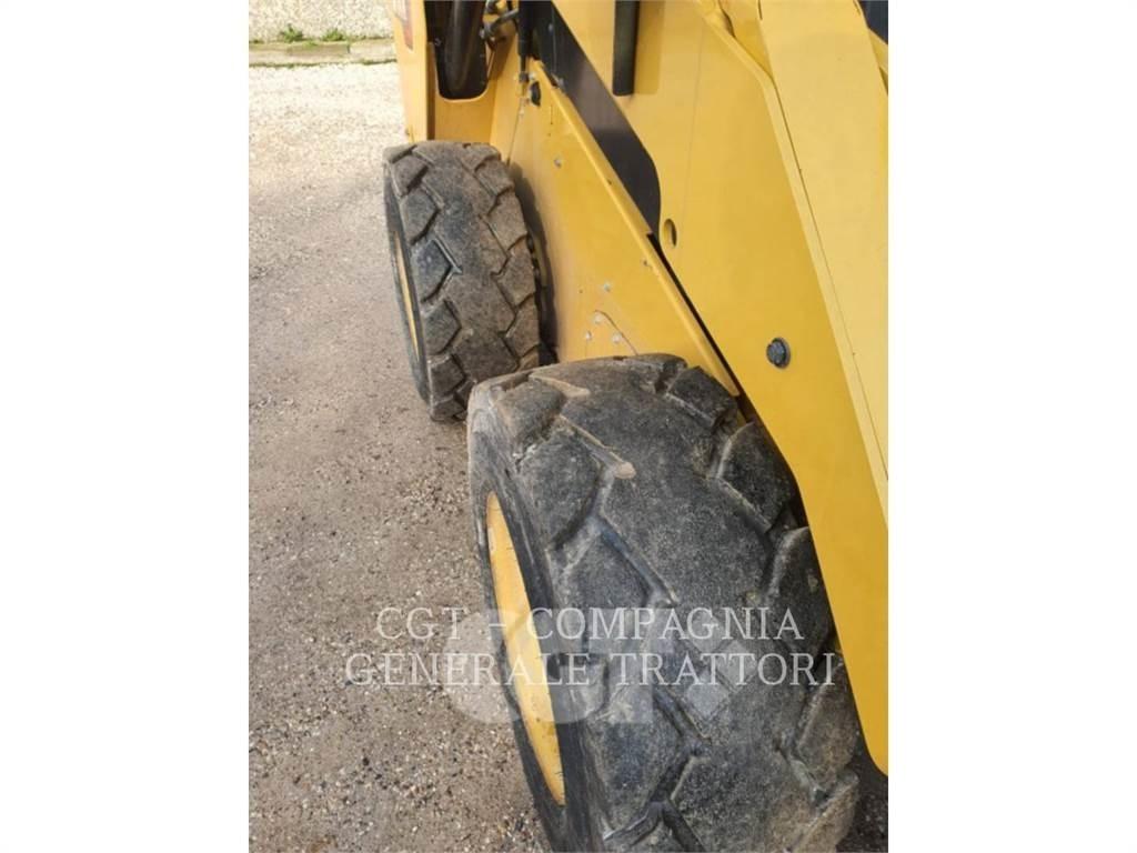 CAT 262D3 Kompaktlastere