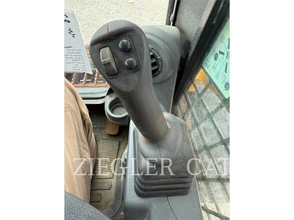 CAT 262D3 Kompaktlastere