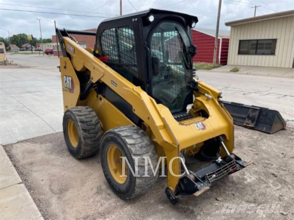 CAT 262D3 Kompaktlastere