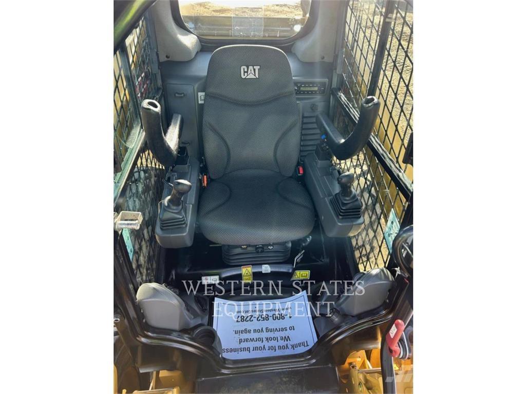 CAT 262D3 Kompaktlastere