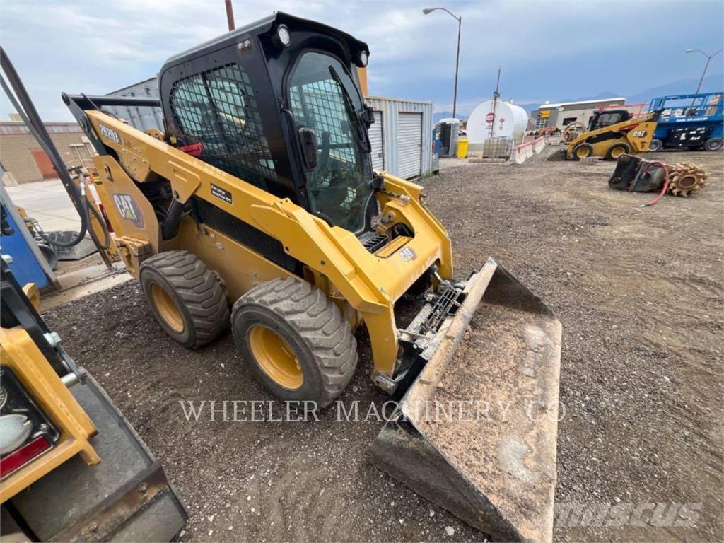 CAT 262D3 C3HF Kompaktlastere