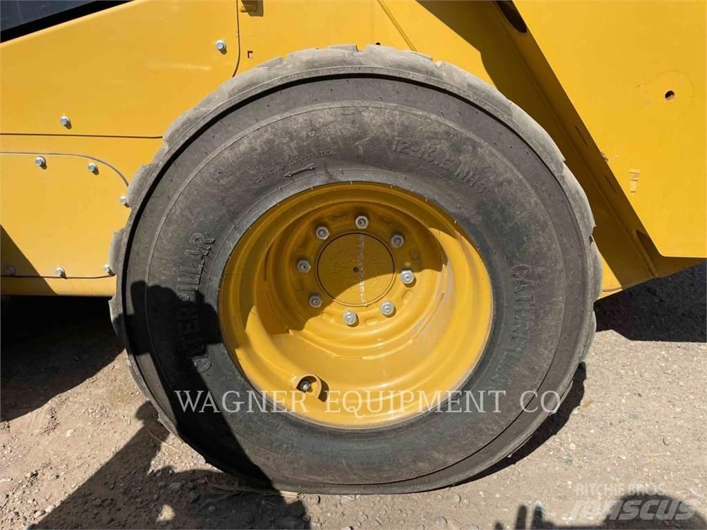 CAT 262D3 HF Kompaktlastere