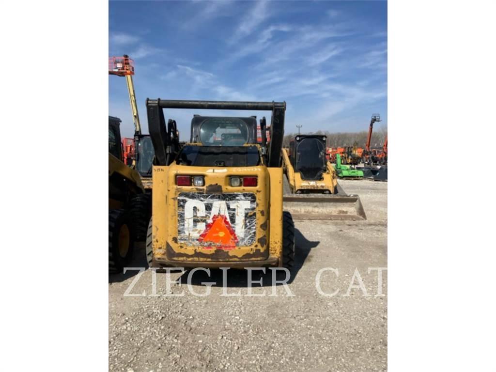 CAT 272C Kompaktlastere