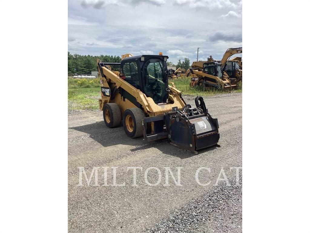 CAT 272D Kompaktlastere