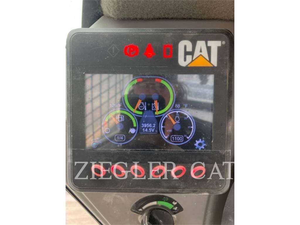 CAT 272D Kompaktlastere