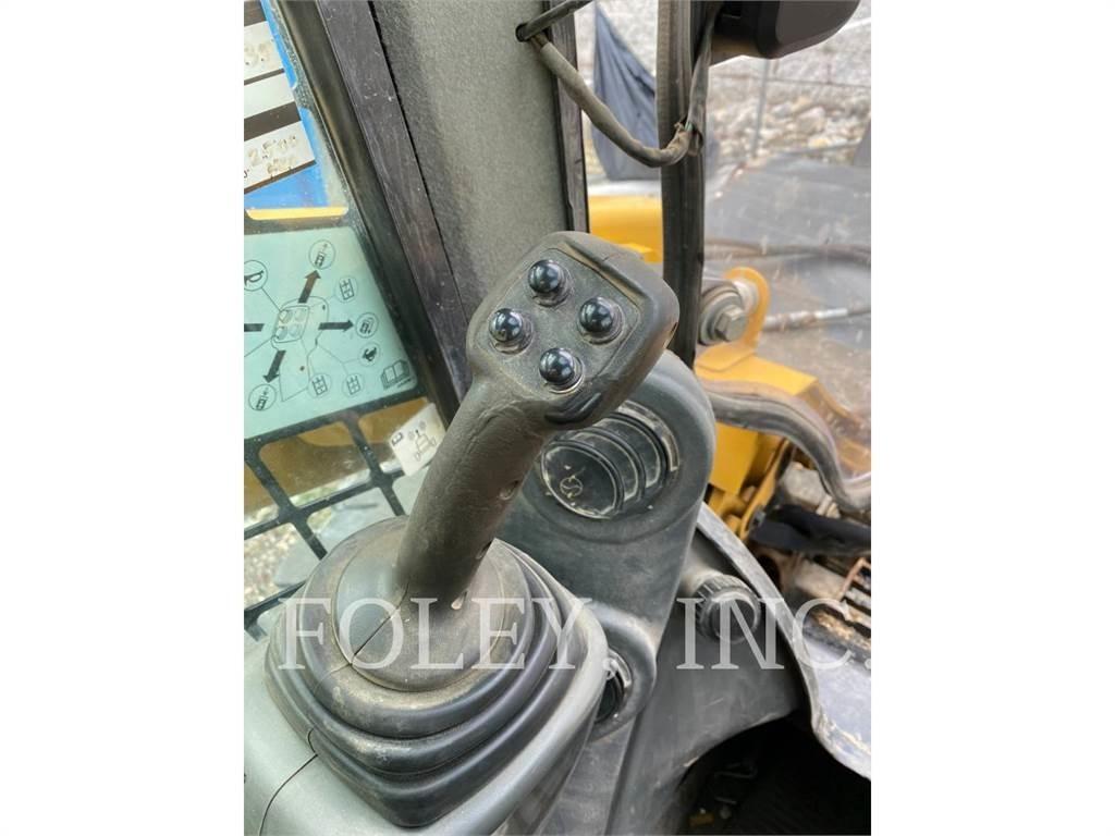 CAT 272D2 Kompaktlastere