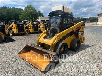 CAT 272D2 Kompaktlastere