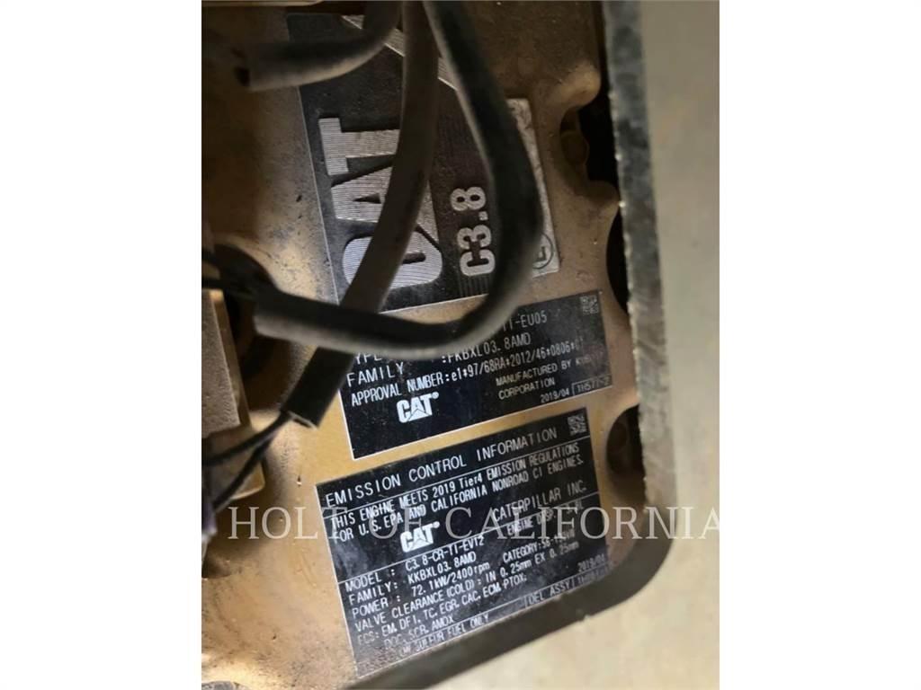 CAT 272D3 Kompaktlastere
