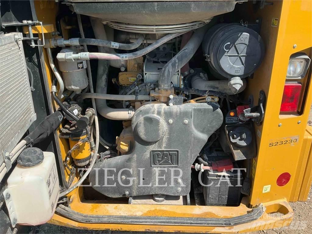 CAT 272D3 Kompaktlastere