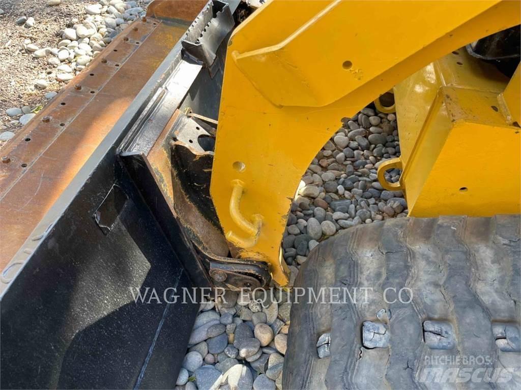 CAT 279D Beltelastere