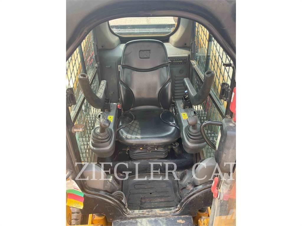 CAT 279D Beltelastere
