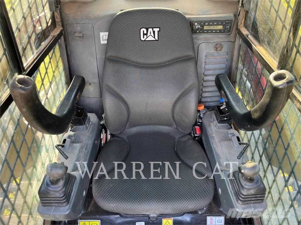 CAT 279D3 C3H3 Beltelastere