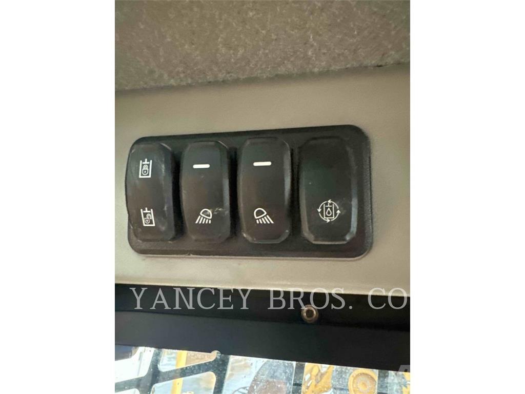 CAT 289D3 Beltelastere