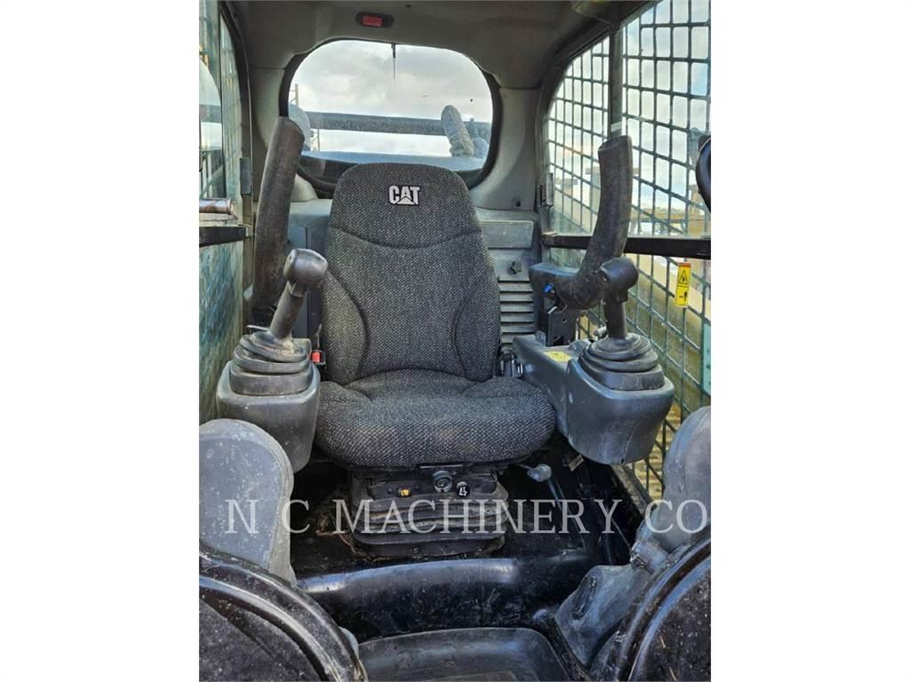 CAT 299D2 XHP Kompaktlastere