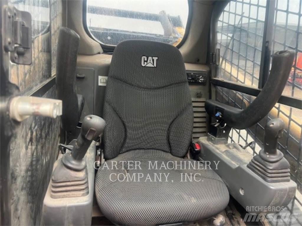 CAT 299D3 Beltelastere