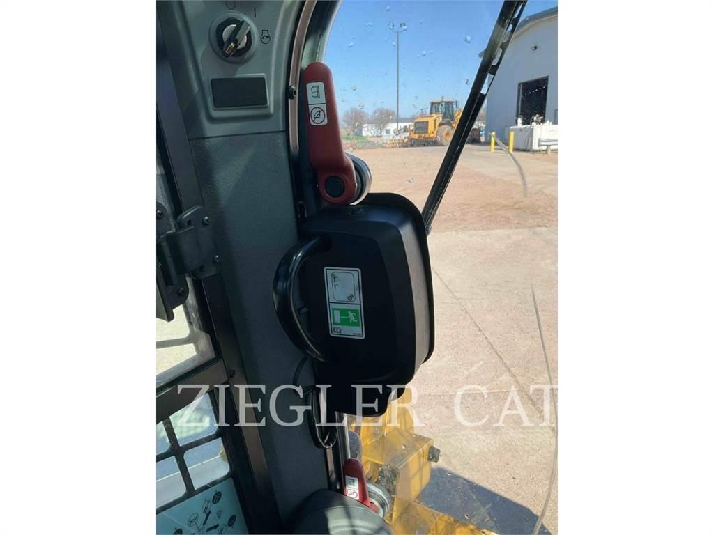 CAT 299D3 Beltelastere