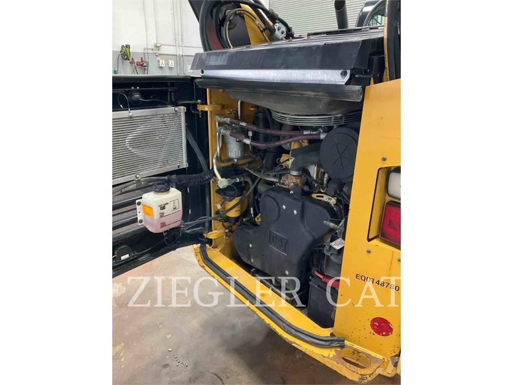 CAT 299D3 Beltelastere