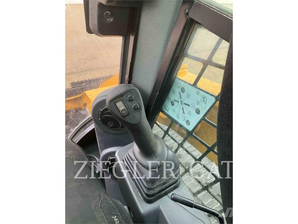 CAT 299D3 Beltelastere