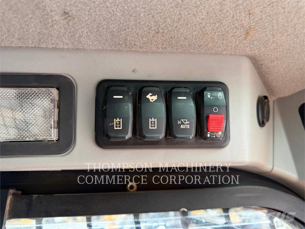 CAT 299D3 Beltelastere