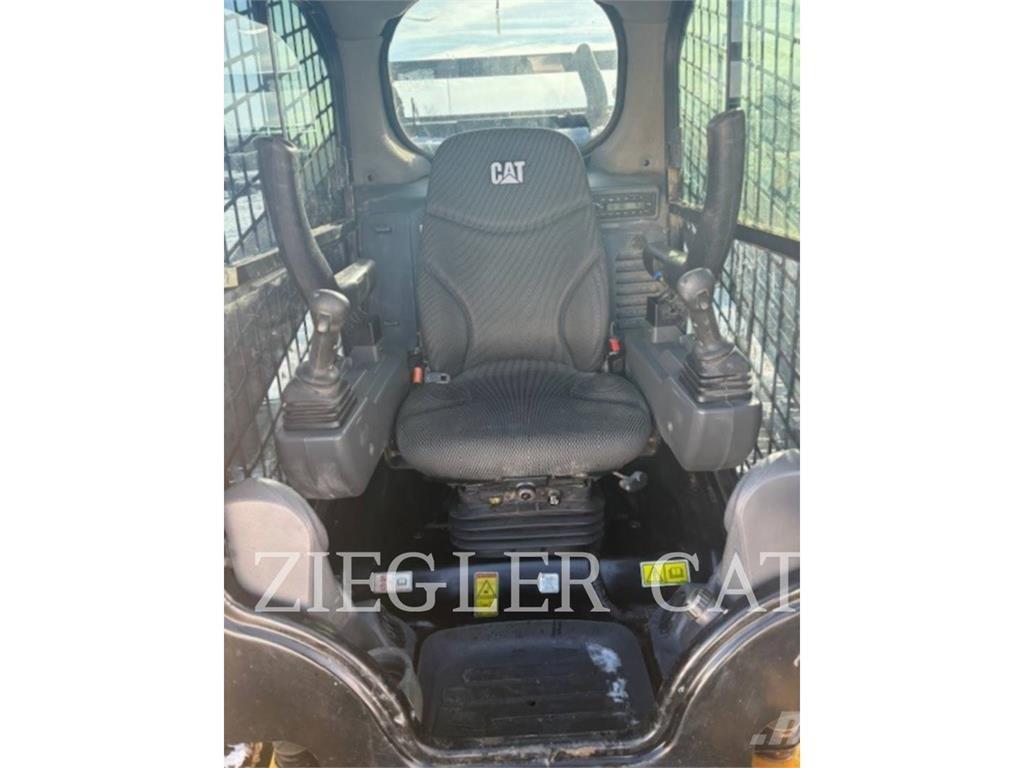 CAT 299D3 Beltelastere