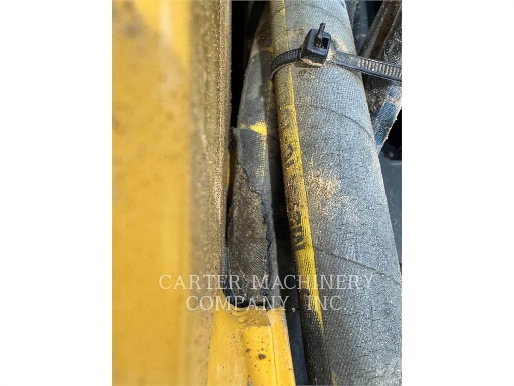 CAT 299D3 XE Beltelastere