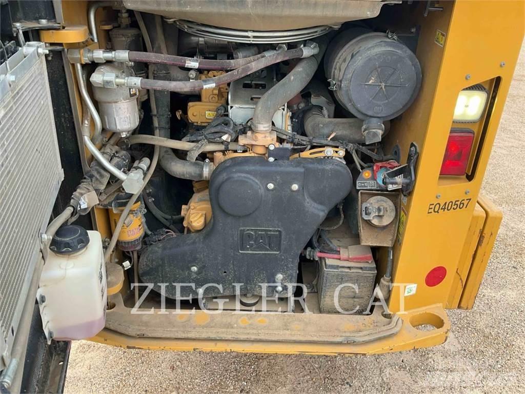 CAT 299D3XE Beltelastere